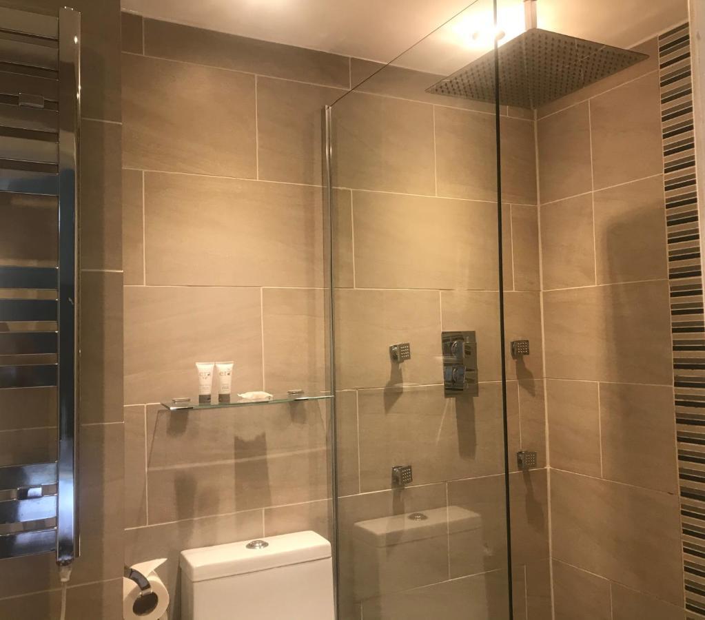 צ'לטנהם Clarence Court Hotel מראה חיצוני תמונה