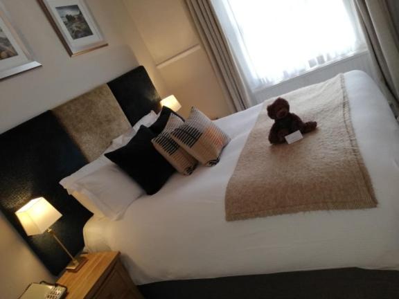 צ'לטנהם Clarence Court Hotel מראה חיצוני תמונה