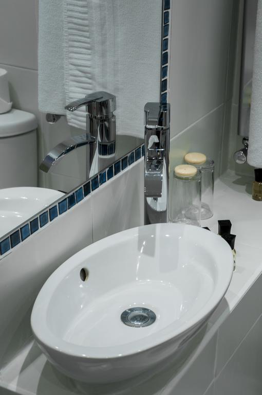 צ'לטנהם Clarence Court Hotel מראה חיצוני תמונה