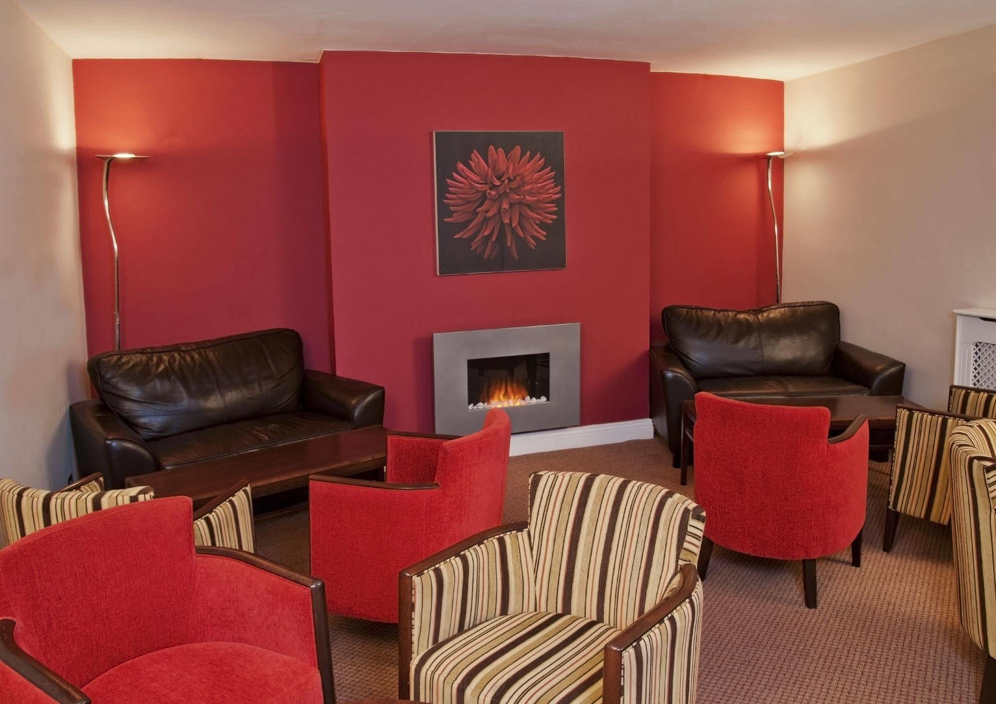 צ'לטנהם Clarence Court Hotel מראה חיצוני תמונה